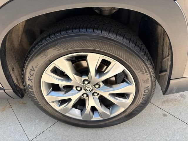 2025 Toyota Grand Highlander Hybrid Base