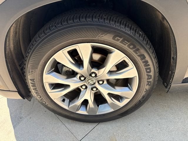 2025 Toyota Grand Highlander Hybrid Base
