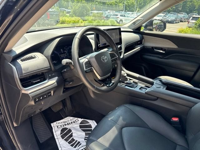 2025 Toyota Grand Highlander Hybrid Base