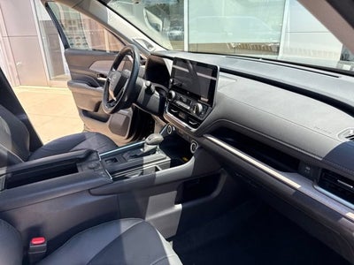 2025 Toyota Grand Highlander Hybrid Base