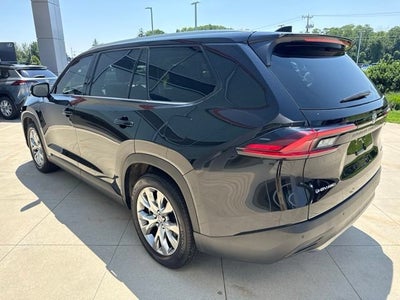 2025 Toyota Grand Highlander Hybrid Base