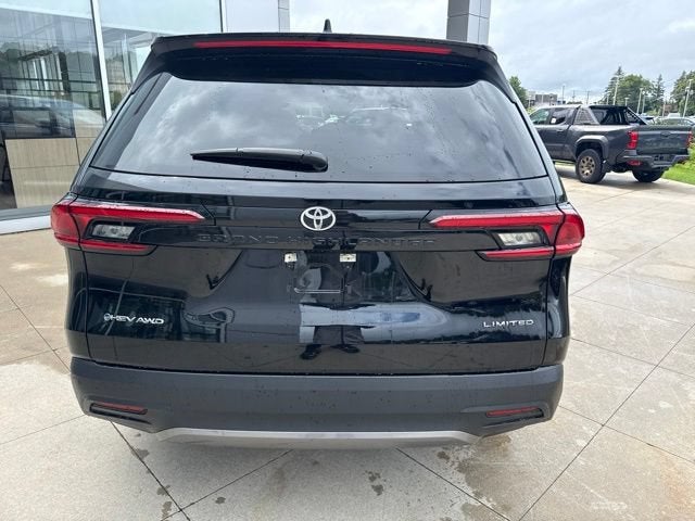 2025 Toyota Grand Highlander Hybrid Base