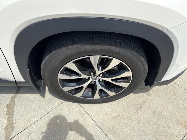 2024 Toyota Grand Highlander Hybrid Base