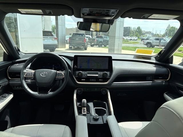 2024 Toyota Grand Highlander Hybrid Base
