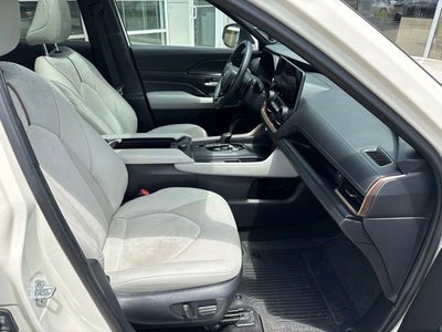 2024 Toyota Grand Highlander Hybrid Base
