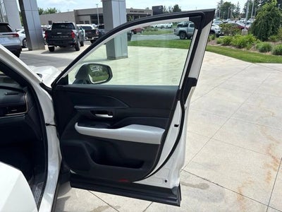2024 Toyota Grand Highlander Hybrid Base