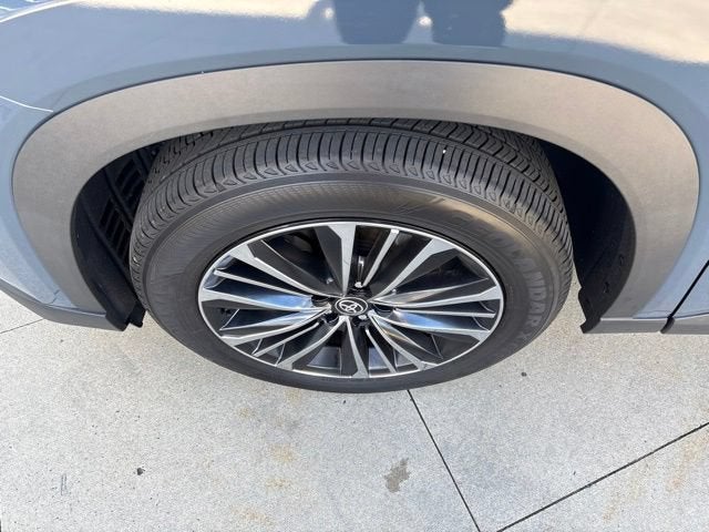 2026 Toyota Grand Highlander Hybrid Base
