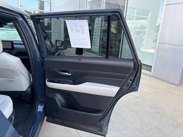 2026 Toyota Grand Highlander Hybrid Base