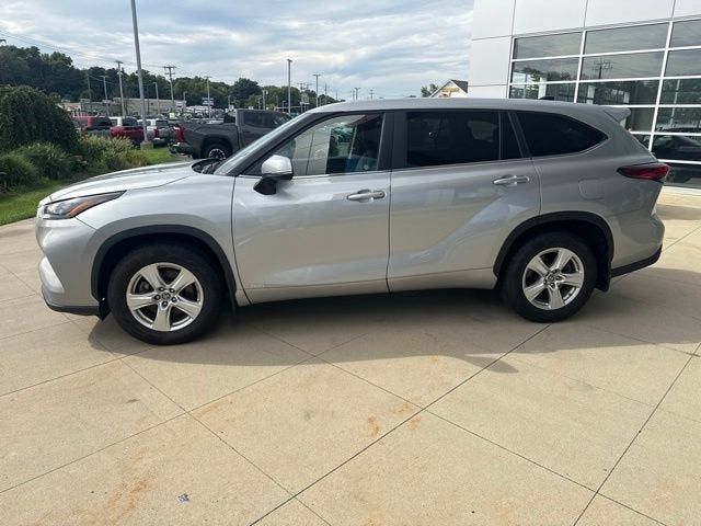 2023 Toyota Highlander Hybrid Hybrid LE AWD