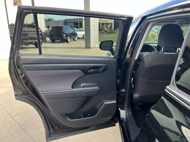 2021 Toyota Highlander LE AWD