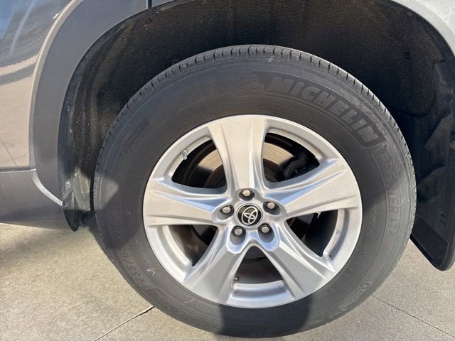 2022 Toyota Highlander LE AWD