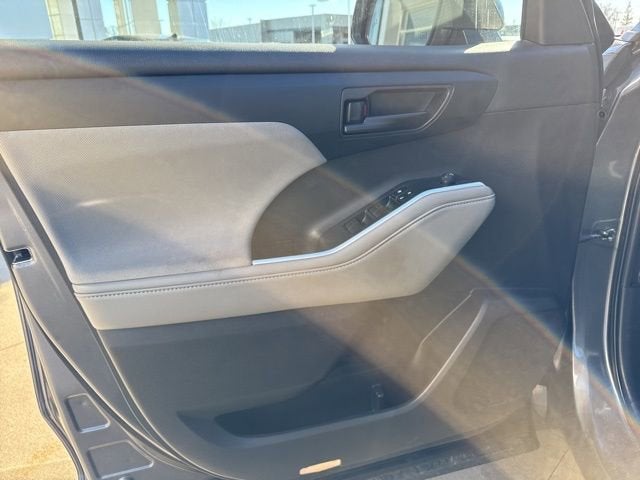 2022 Toyota Highlander LE AWD