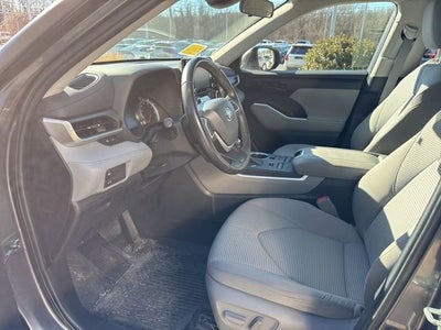 2022 Toyota Highlander LE AWD