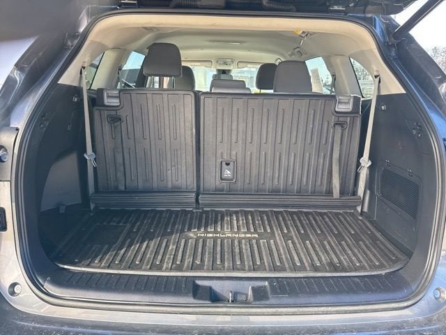 2022 Toyota Highlander LE AWD