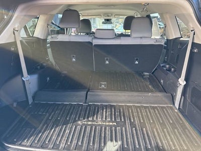 2022 Toyota Highlander LE AWD