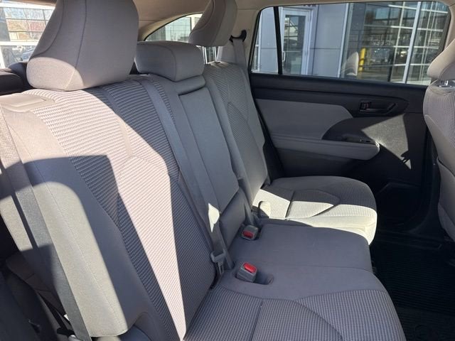 2022 Toyota Highlander LE AWD