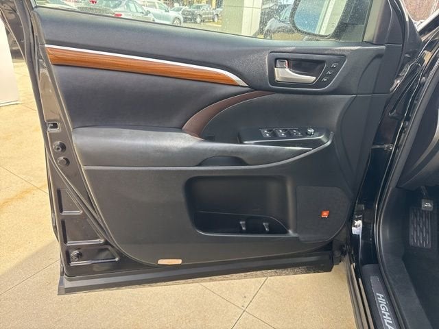 2017 Toyota Highlander Hybrid Base