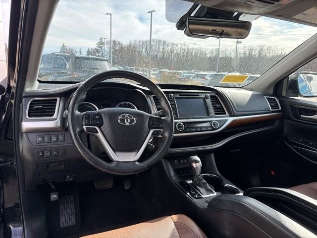 2017 Toyota Highlander Hybrid Base