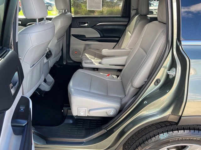 2016 Toyota Highlander AWD 4dr V6 Limited