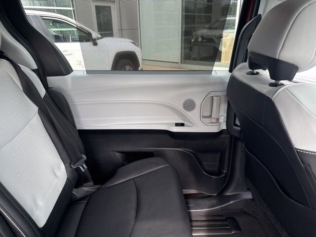 2025 Toyota Sienna XSE AWD 7-Passenger