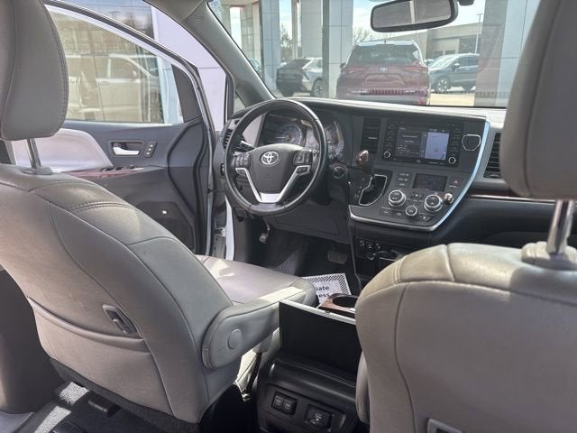 2019 Toyota Sienna Limited Premium AWD 7-Passenger