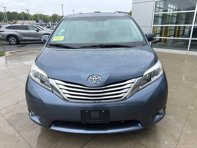 2017 Toyota Sienna Limited AWD 7-Passenger