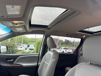 2017 Toyota Sienna Limited AWD 7-Passenger