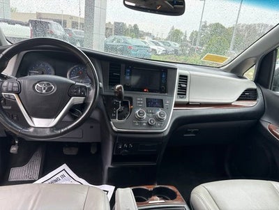 2017 Toyota Sienna Limited AWD 7-Passenger