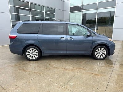 2017 Toyota Sienna Limited AWD 7-Passenger
