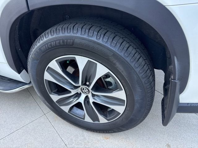 2021 Toyota Highlander XLE AWD