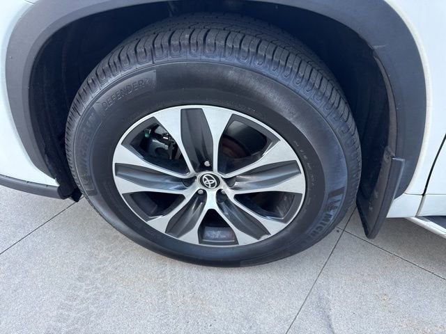 2021 Toyota Highlander XLE AWD