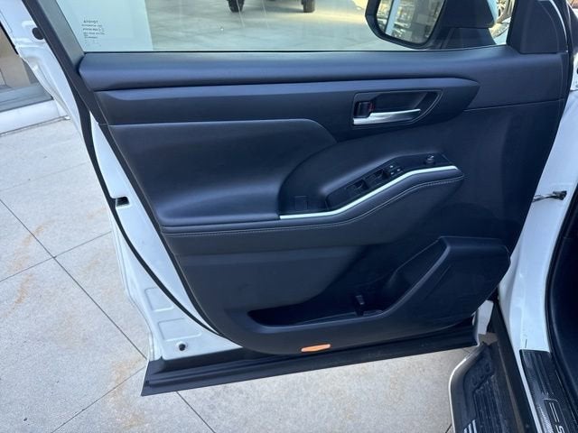 2021 Toyota Highlander XLE AWD