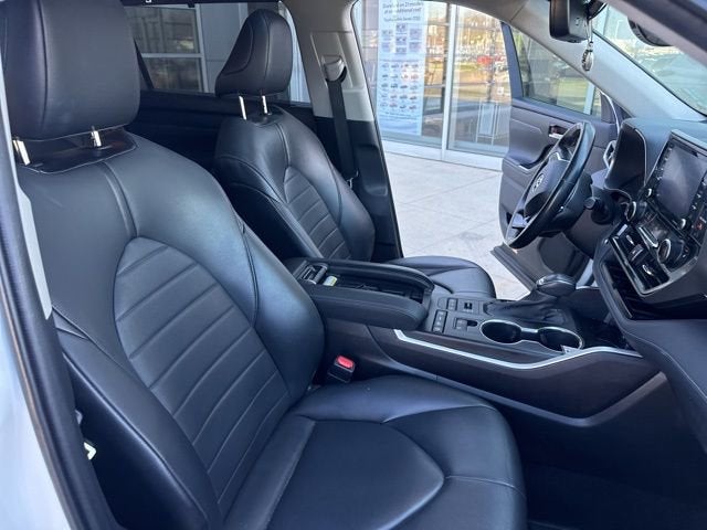 2021 Toyota Highlander XLE AWD