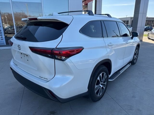 2021 Toyota Highlander XLE AWD