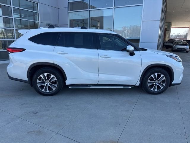 2021 Toyota Highlander XLE AWD