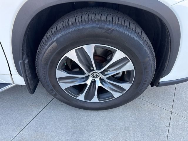 2021 Toyota Highlander XLE AWD