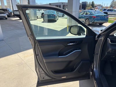 2021 Toyota Highlander XLE AWD