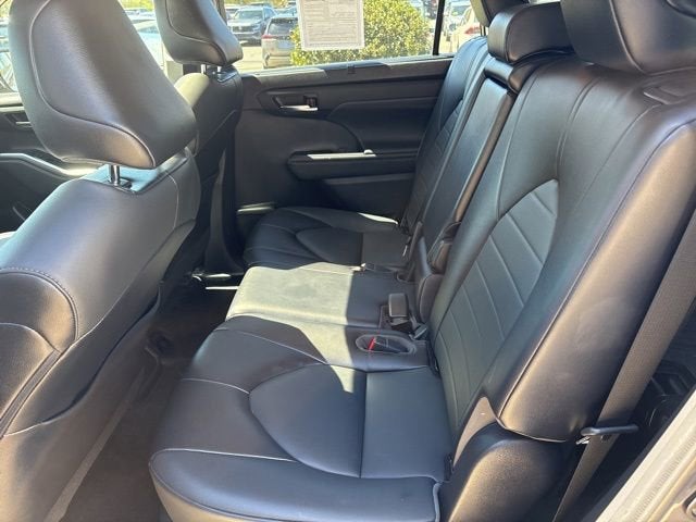 2021 Toyota Highlander XLE AWD