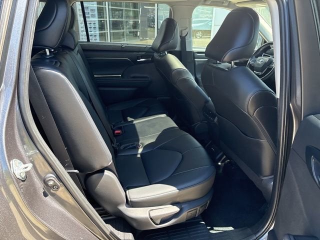 2021 Toyota Highlander XLE AWD