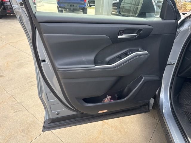 2021 Toyota Highlander XLE AWD