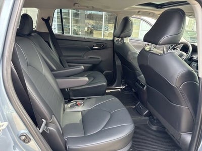 2021 Toyota Highlander XLE AWD