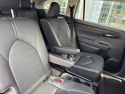 2021 Toyota Highlander XLE AWD
