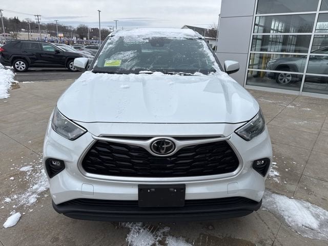 2022 Toyota Highlander XLE AWD