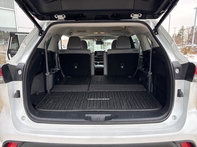 2022 Toyota Highlander XLE AWD