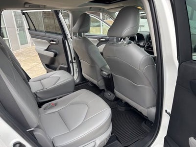 2022 Toyota Highlander XLE AWD