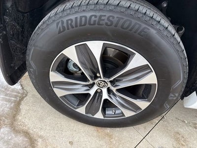 2022 Toyota Highlander XLE AWD