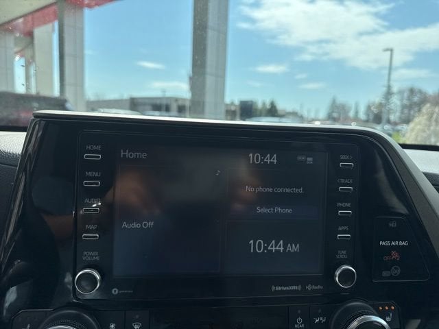 2022 Toyota Highlander XLE AWD