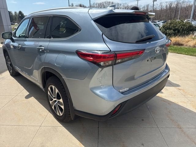 2022 Toyota Highlander XLE AWD