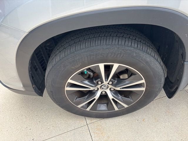2016 Toyota Highlander AWD 4dr V6 XLE