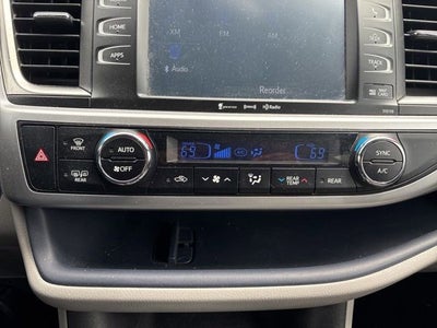 2016 Toyota Highlander AWD 4dr V6 XLE